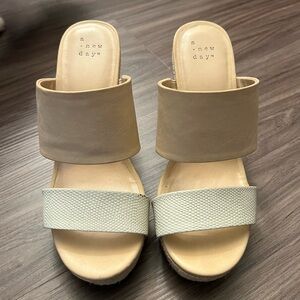 A New Day Wedges (7)